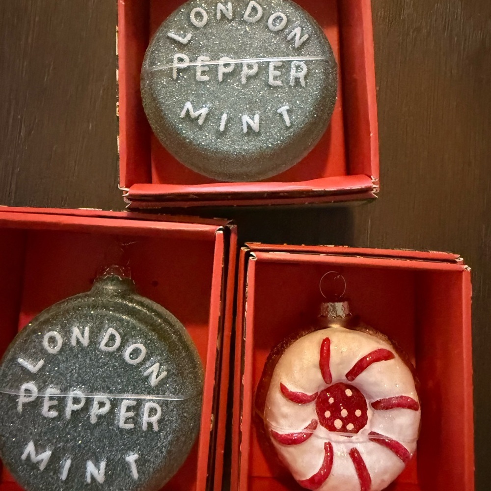John Derian Target Glass ORNAMENT Set Of 3 Glass Peppermint Candy NIB - Picture 2 of 2